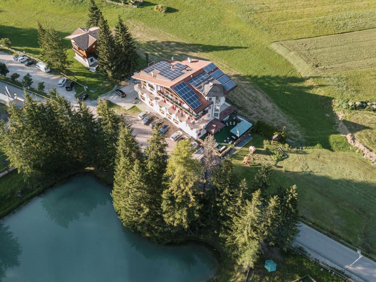 Chalet Pineta Relax Location Canazei Buitenkant foto